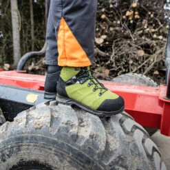 Haix Protector Ultra 2.0 GTX – Lime Green -Garden Tools Store 603113 protector ultra 2 0 lime green act02 1000x1000 web